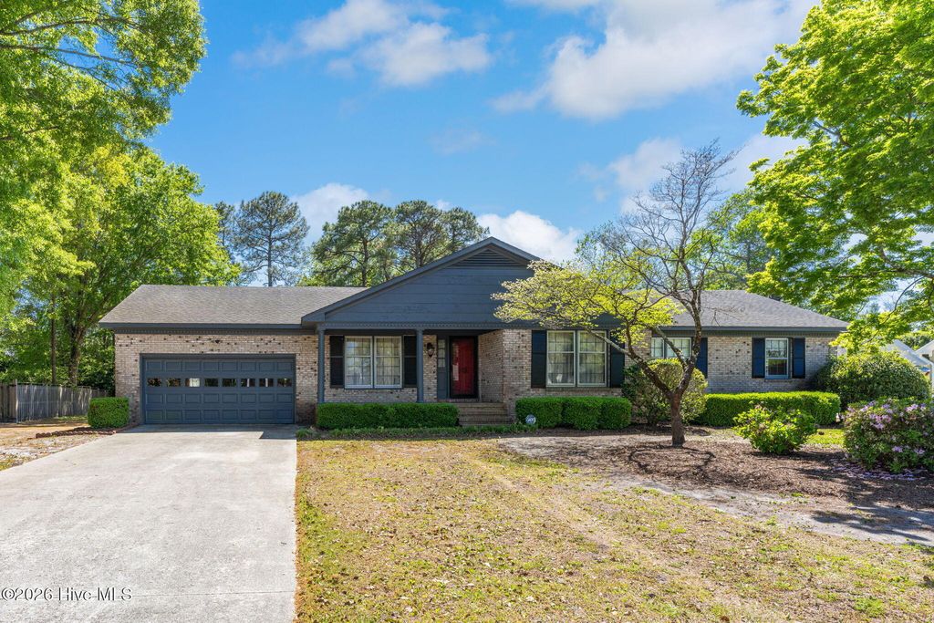 Photo of 913 Robert E Lee Drive, Wilmington, NC 28412 (MLS # 100566368)