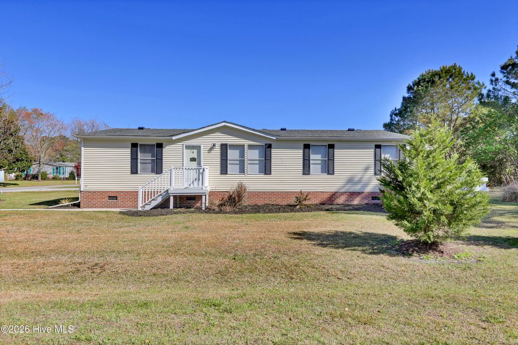 Photo of 808 Topsail Greens Drive, Hampstead, NC 28443 (MLS # 100564318)