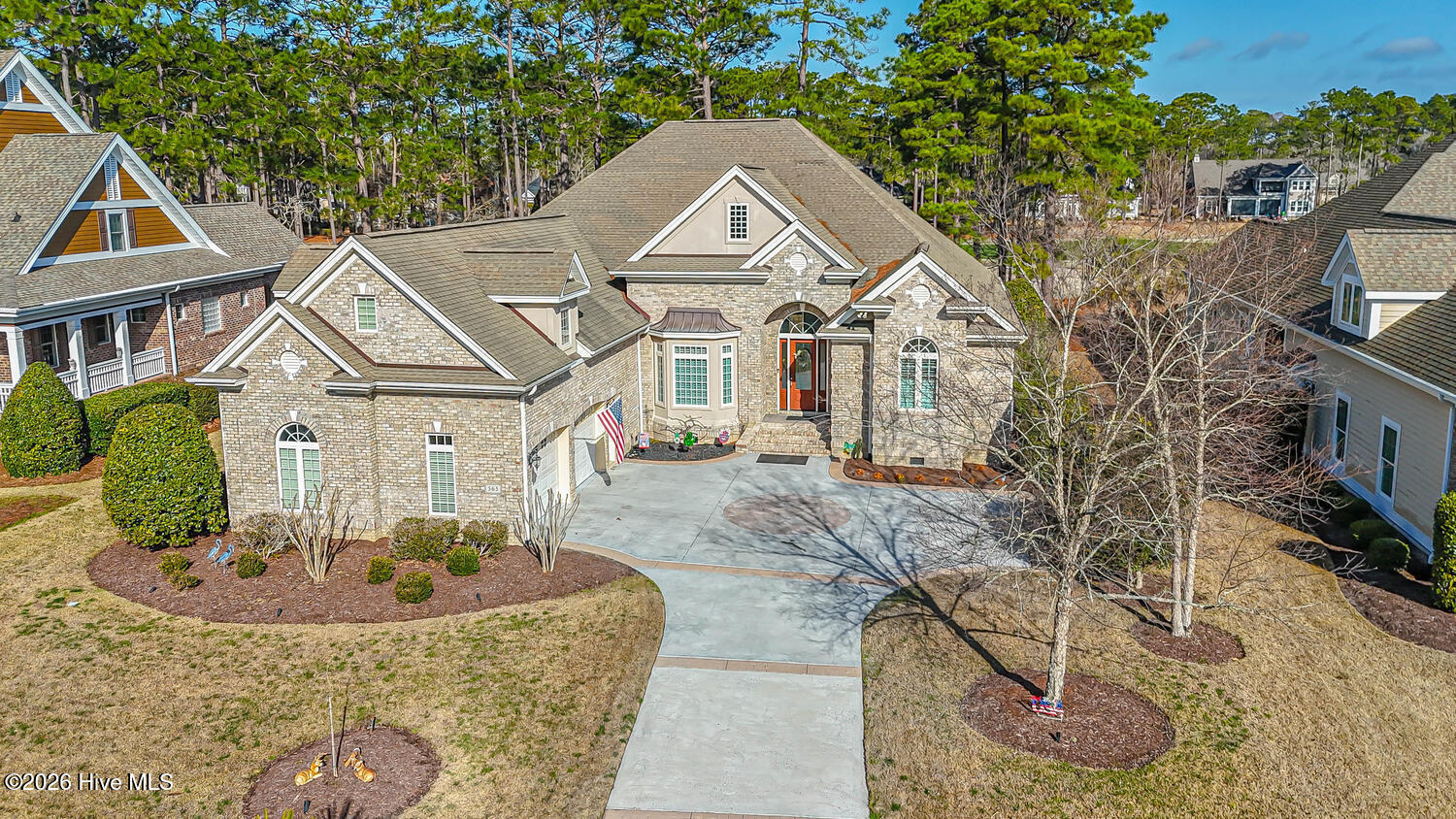 565 Westchester Place SW