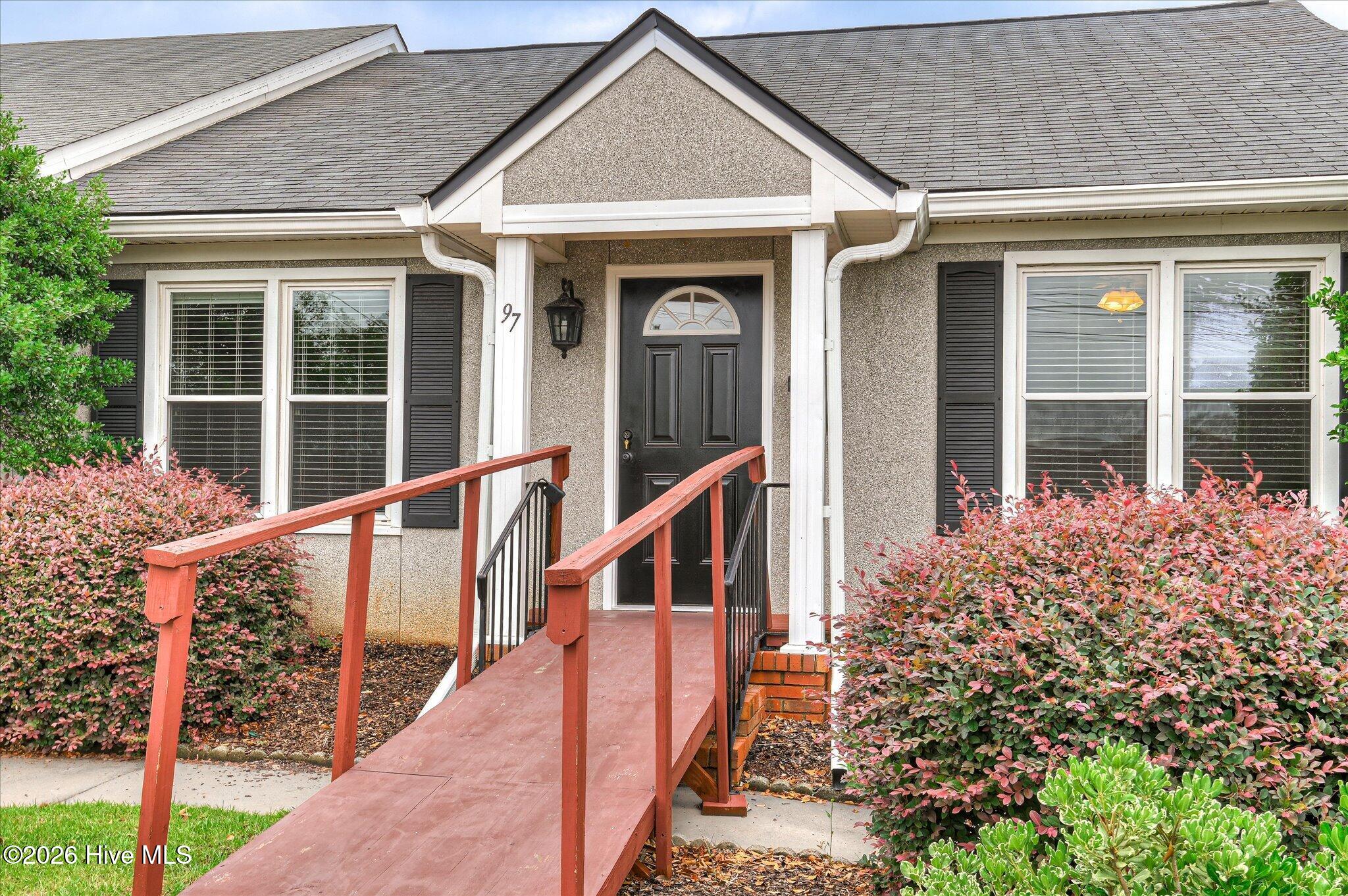 97 W Arlington Heights