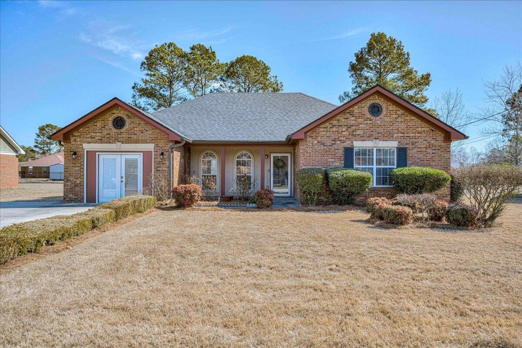 Photo of 2046 Bassford Drive, Hephzibah, GA 30815 (MLS # 552214)