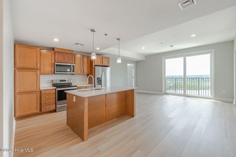Tiny photo for 14 Grace Street #Apt 1111, Wilmington, NC 28401 (MLS # 100572149)