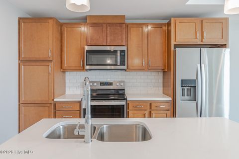 Tiny photo for 14 Grace Street #Apt 1111, Wilmington, NC 28401 (MLS # 100572149)