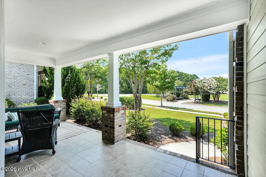 2306 Foundry Court