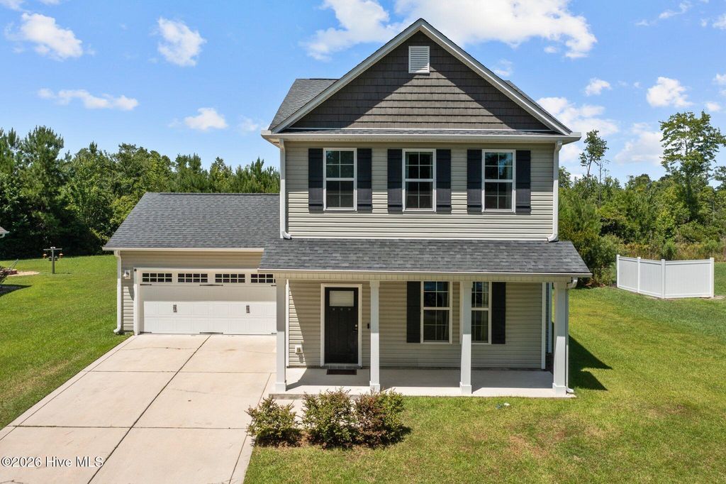 Photo of 4039 Hunters Trail, Jacksonville, NC 28546 (MLS # 100566345)