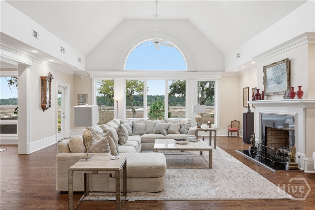 324 Bradley Point Road