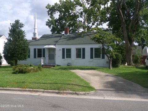 Homes For Sale - 1009 E 6th Street<br/> Lumberton, NC 28358