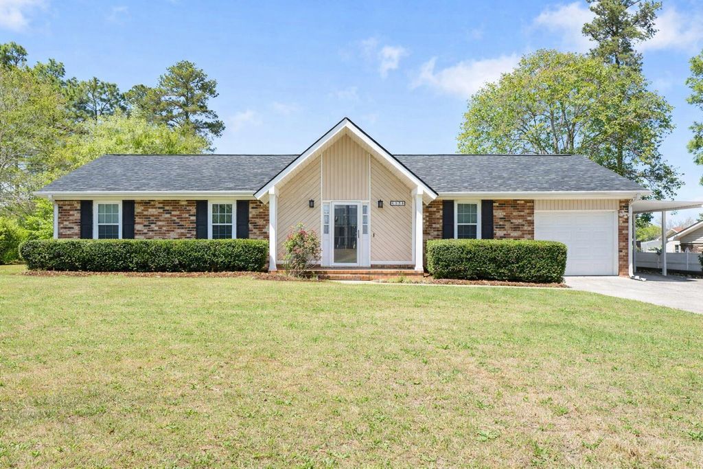 Photo of 4124 Birchtree Drive, Augusta, GA 30907 (MLS # 98253873)