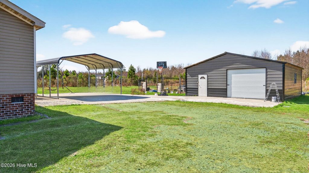 Photo of 1603 E Barr Road, Chocowinity, NC 27817 (MLS # 100560429)