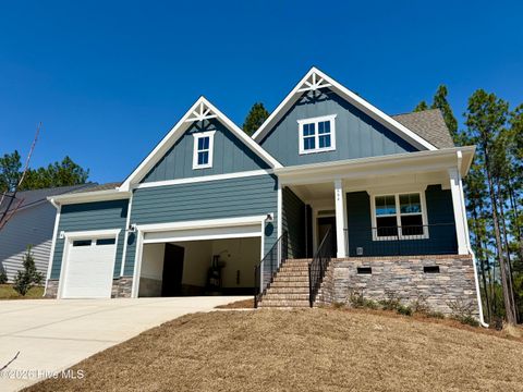 Homes For Sale - 404 Redwater Trail<br/> Aberdeen, NC 28315