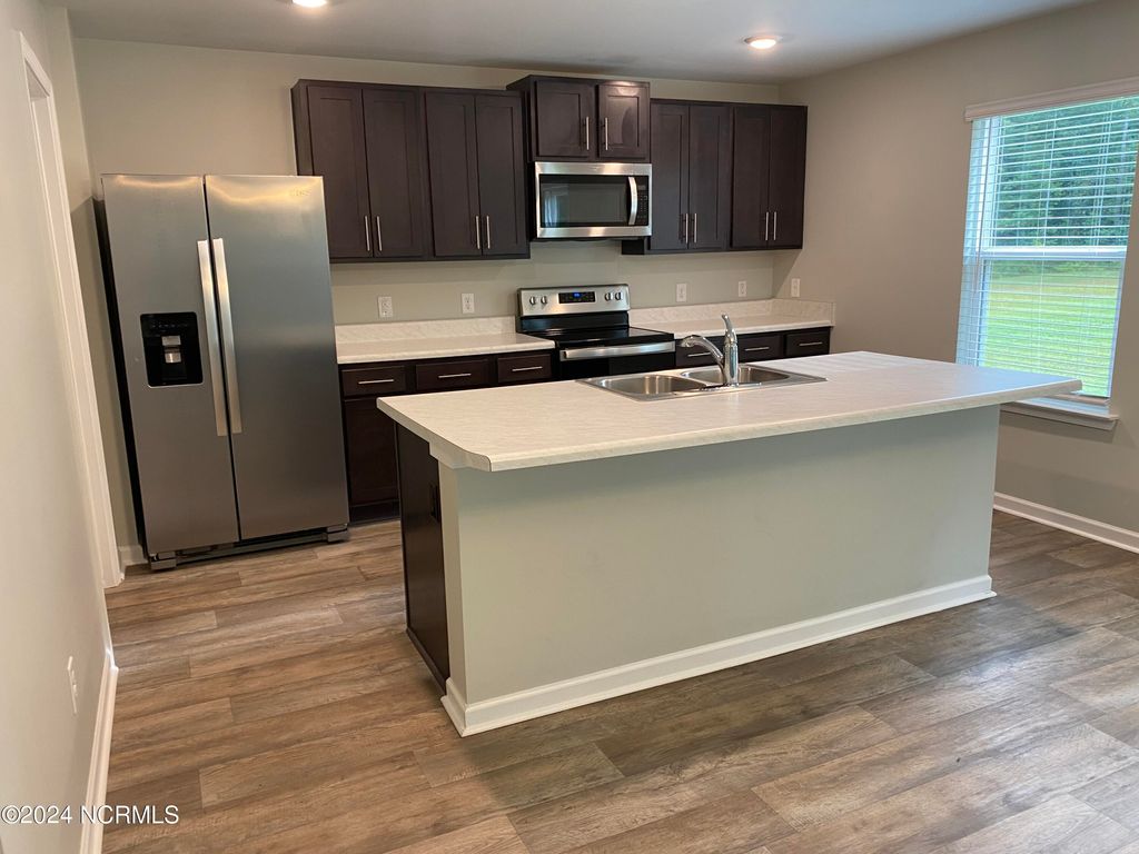 Photo of 423 High Ridge Court, Sneads Ferry, NC 28460 (MLS # 100559230)