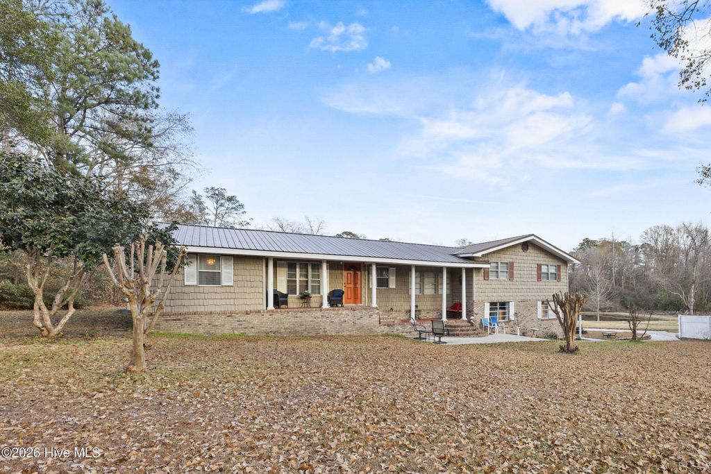 Photo of 1460 Midway Road SE, Bolivia, NC 28422 (MLS # 100550119)