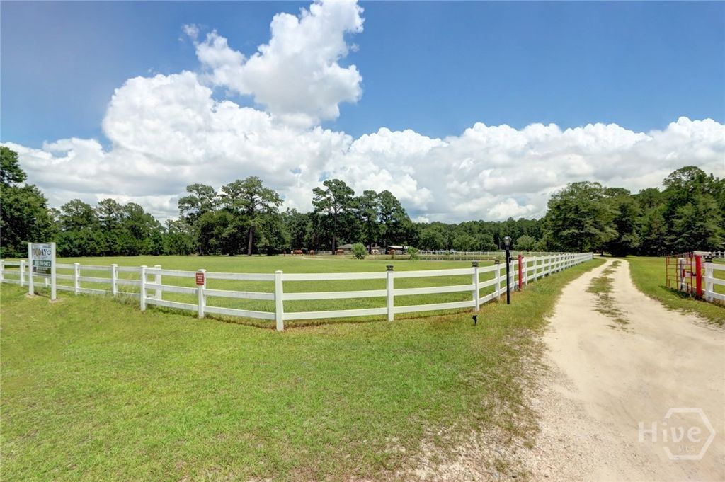 Photo of 90 Stagecoach Road, Bloomingdale, GA 31302 (MLS # SA359265)