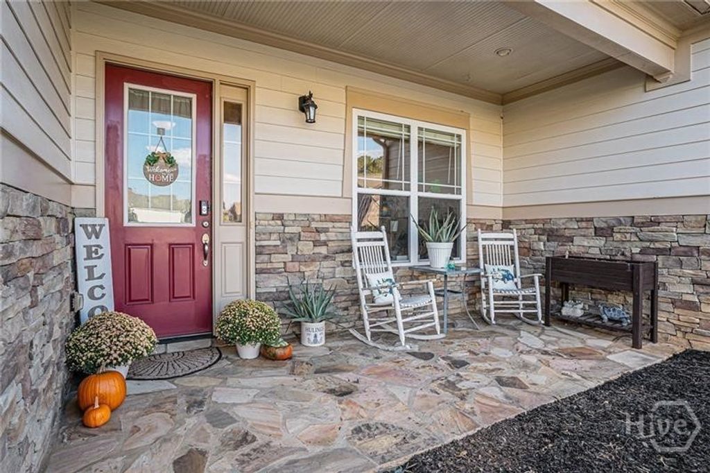 Photo of 1065 Creekwood Circle, Madison, GA 30650 (MLS # CL347952)