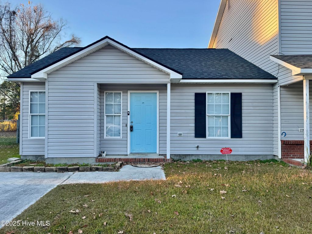 Photo of 1133 Pueblo Drive, Jacksonville, NC 28546 (MLS # 100544011)