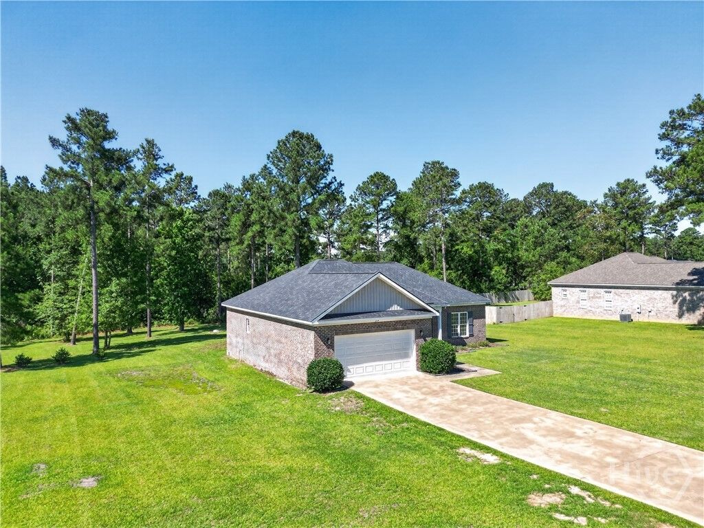 Photo of 214 Dewpoint Drive, Statesboro, GA 30458 (MLS # SA356462)