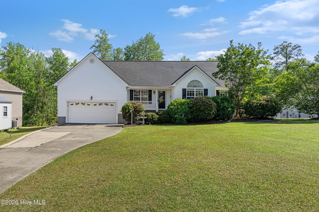 Photo of 317 Appaloosa Court, Swansboro, NC 28584 (MLS # 100570651)
