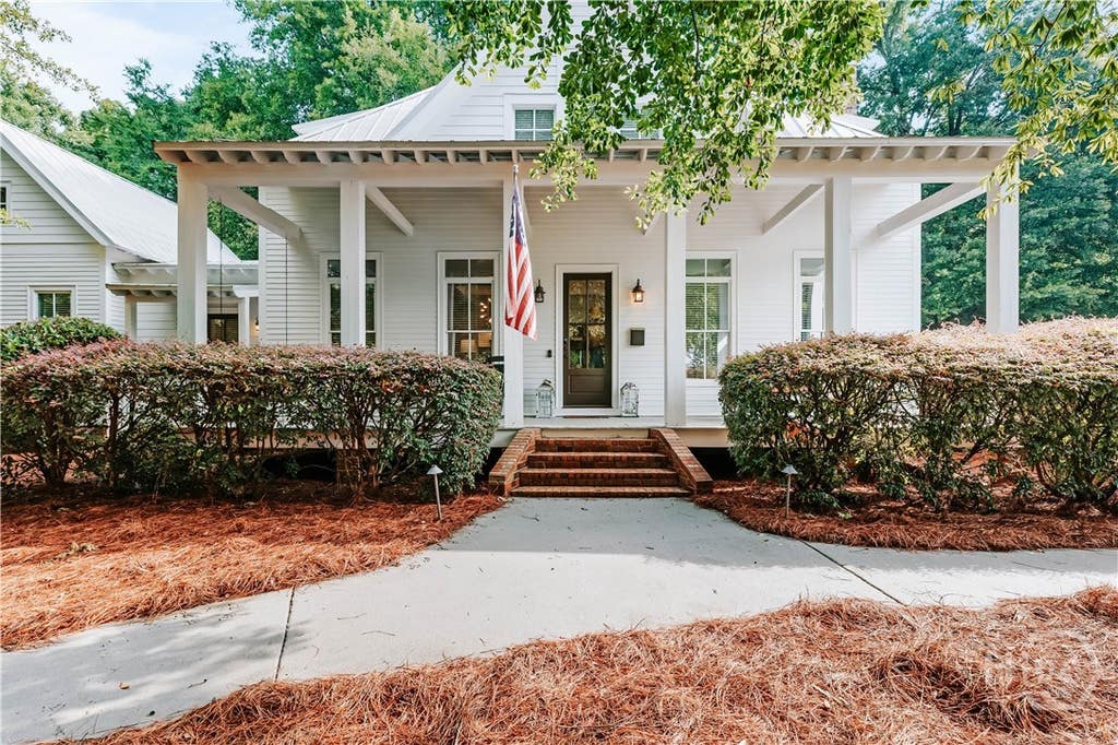Photo of 310 Price Avenue, Athens, GA 30606 (MLS # CL357917)
