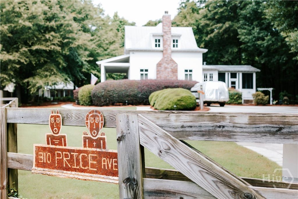 Photo of 310 Price Avenue, Athens, GA 30606 (MLS # CL357917)