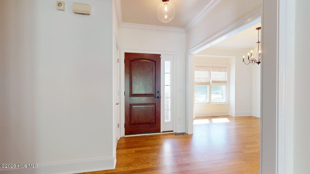 112 S Bracken Fern Lane