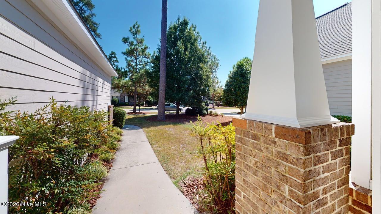 112 S Bracken Fern Lane