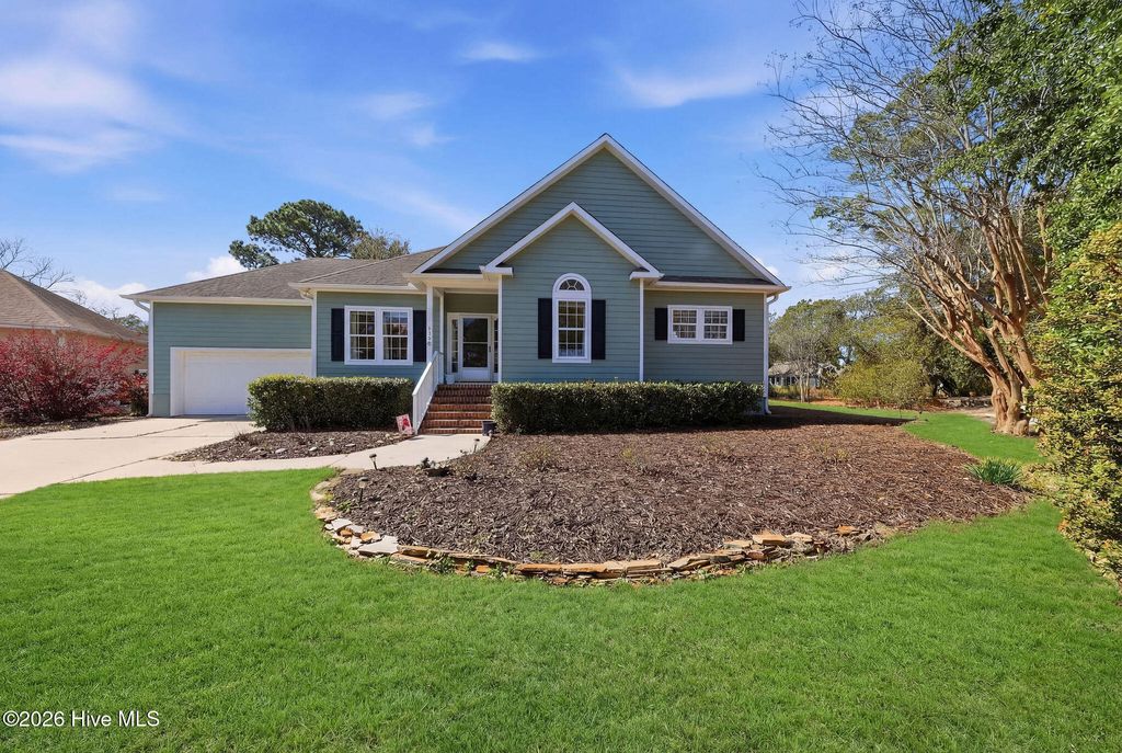 Photo of 4138 Churchill Circle SE, Southport, NC 28461 (MLS # 100560993)