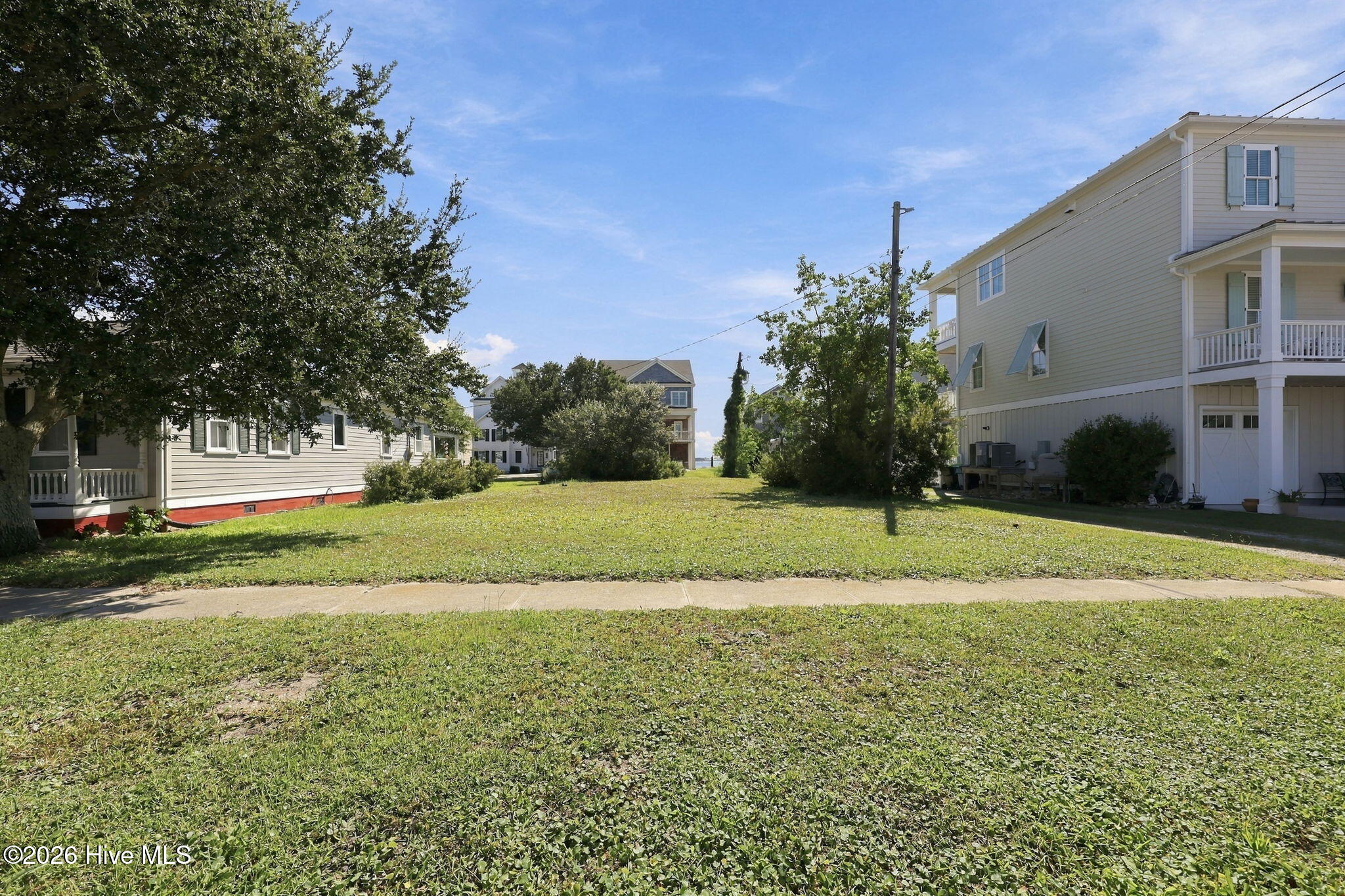 1409 Shackleford Street