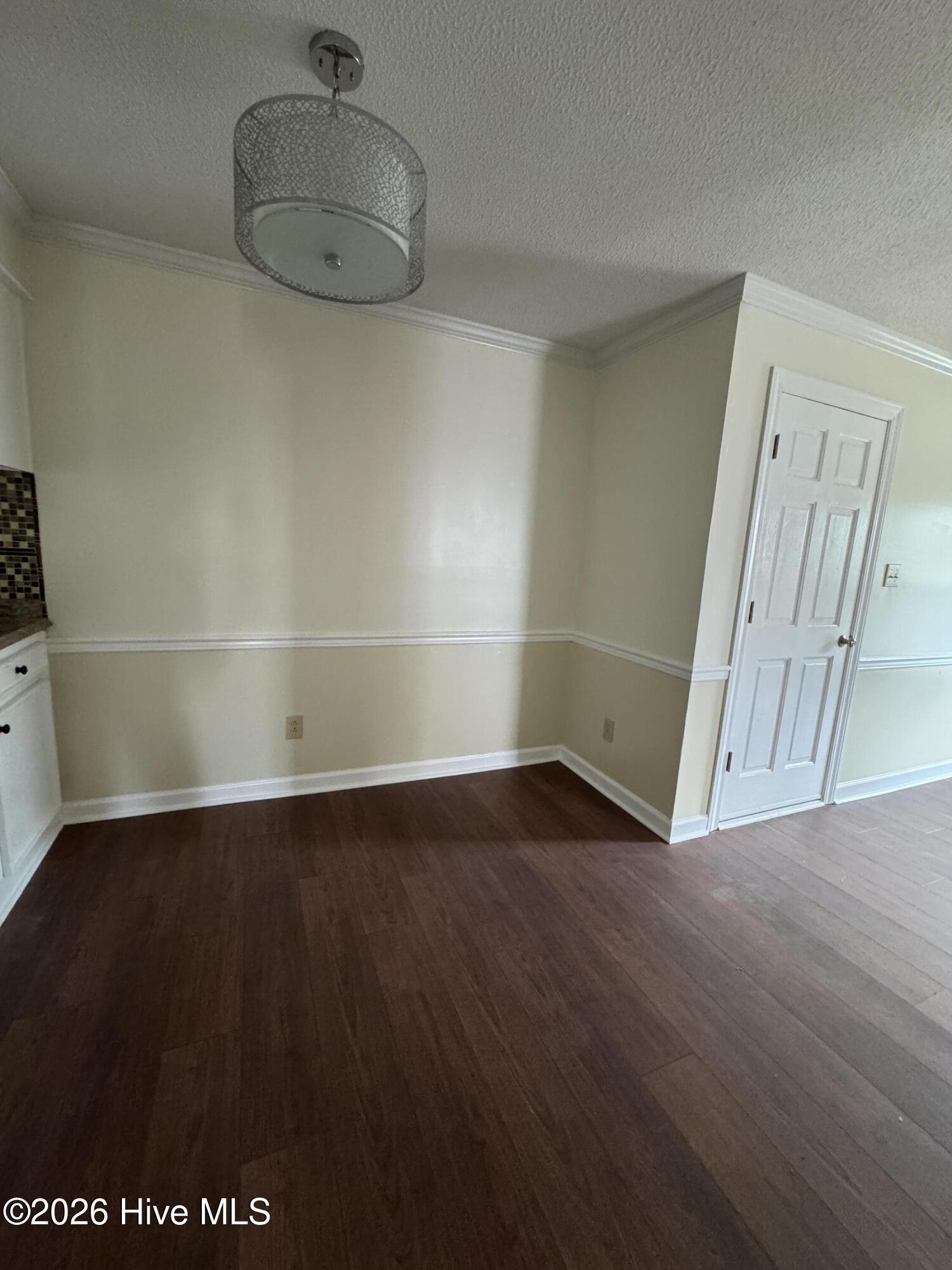 2 Raintree Way