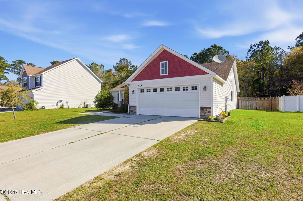 Photo of 404 Hidden Oaks Drive, Jacksonville, NC 28546 (MLS # 100561870)
