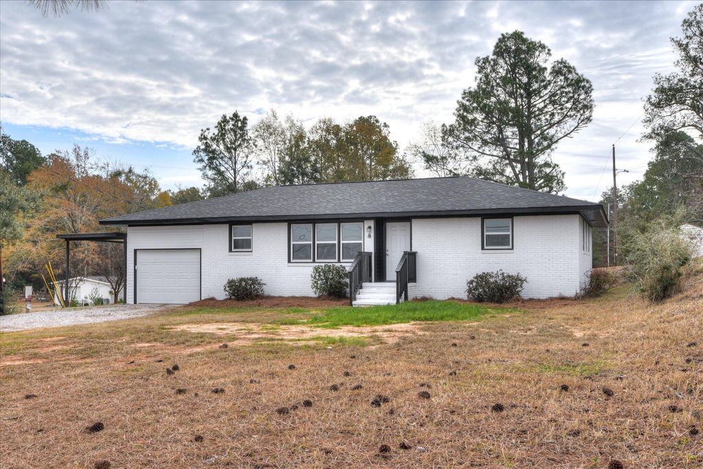 Photo of 427 Ascauga Lake Road, Graniteville, SC 29829 (MLS # 550454)