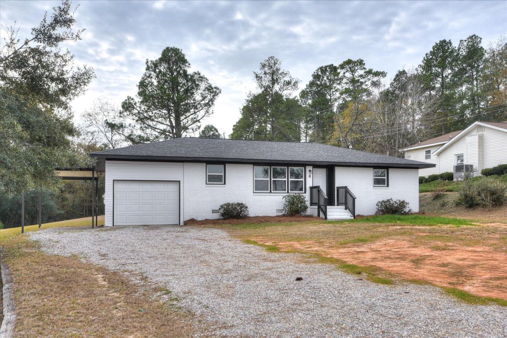 Photo of 427 Ascauga Lake Road, Graniteville, SC 29829 (MLS # 550454)