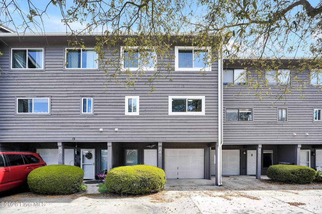 Photo of 516 Linksider Drive #Apt A4, Wilmington, NC 28412 (MLS # 100564940)