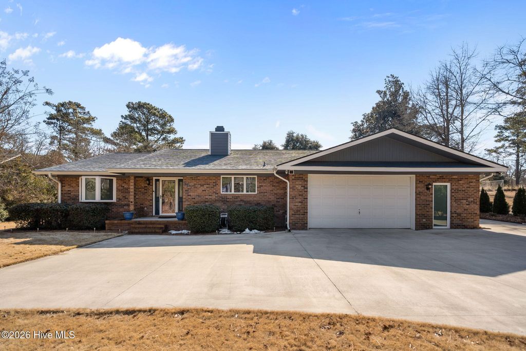 Photo of 237 Ravenswood Road, Hampstead, NC 28443 (MLS # 100554054)
