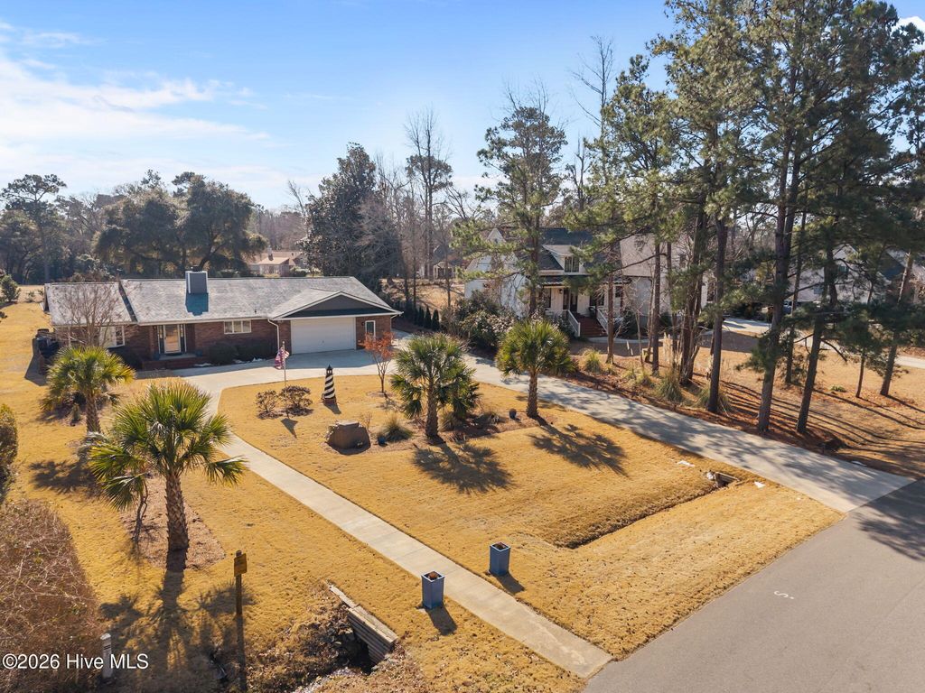 Photo of 237 Ravenswood Road, Hampstead, NC 28443 (MLS # 100554054)