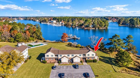 Condo For Sale - 8047 Treasure Drive #APT 5<br/> Oriental, NC 28571