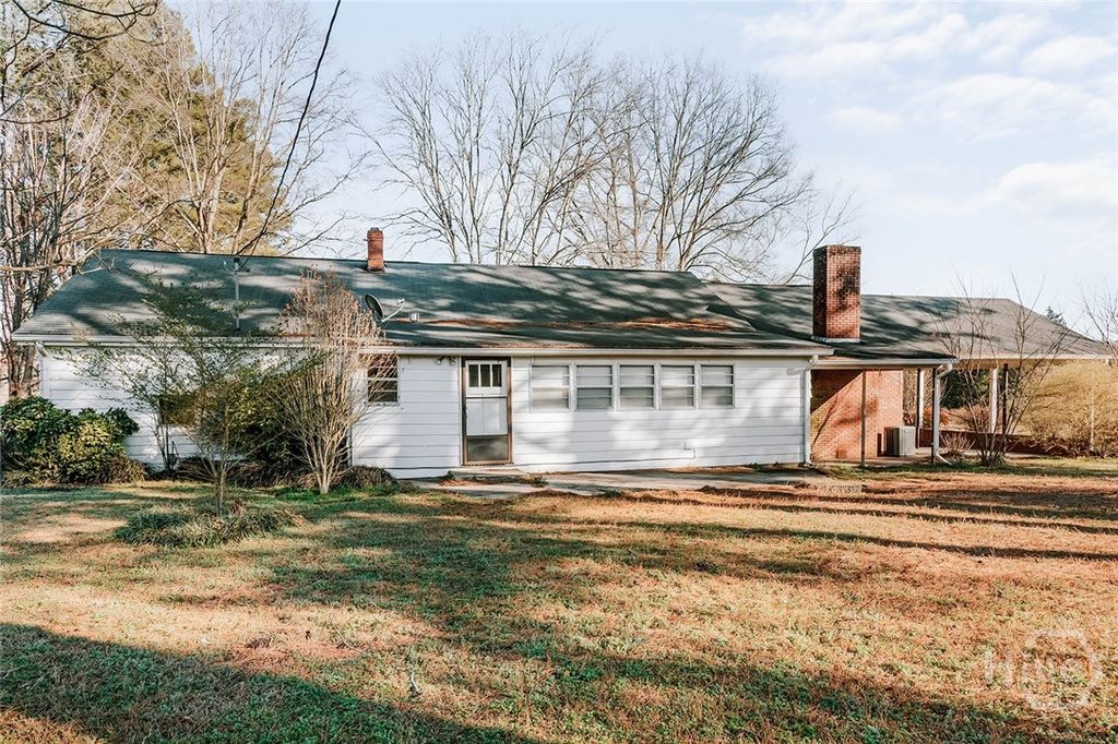 Photo of 119 Ralph Bridges Road, Lexington, GA 30648 (MLS # CL350361)