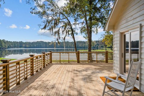 Tiny photo for 360 Fontanel Lake Drive, Burgaw, NC 28425 (MLS # 100561403)