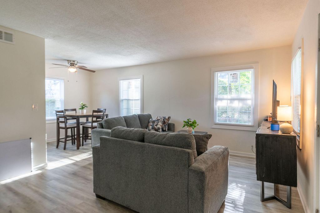 Photo of 801 Monte Sano Avenue #A5, Augusta, GA 30904 (MLS # 98257260)