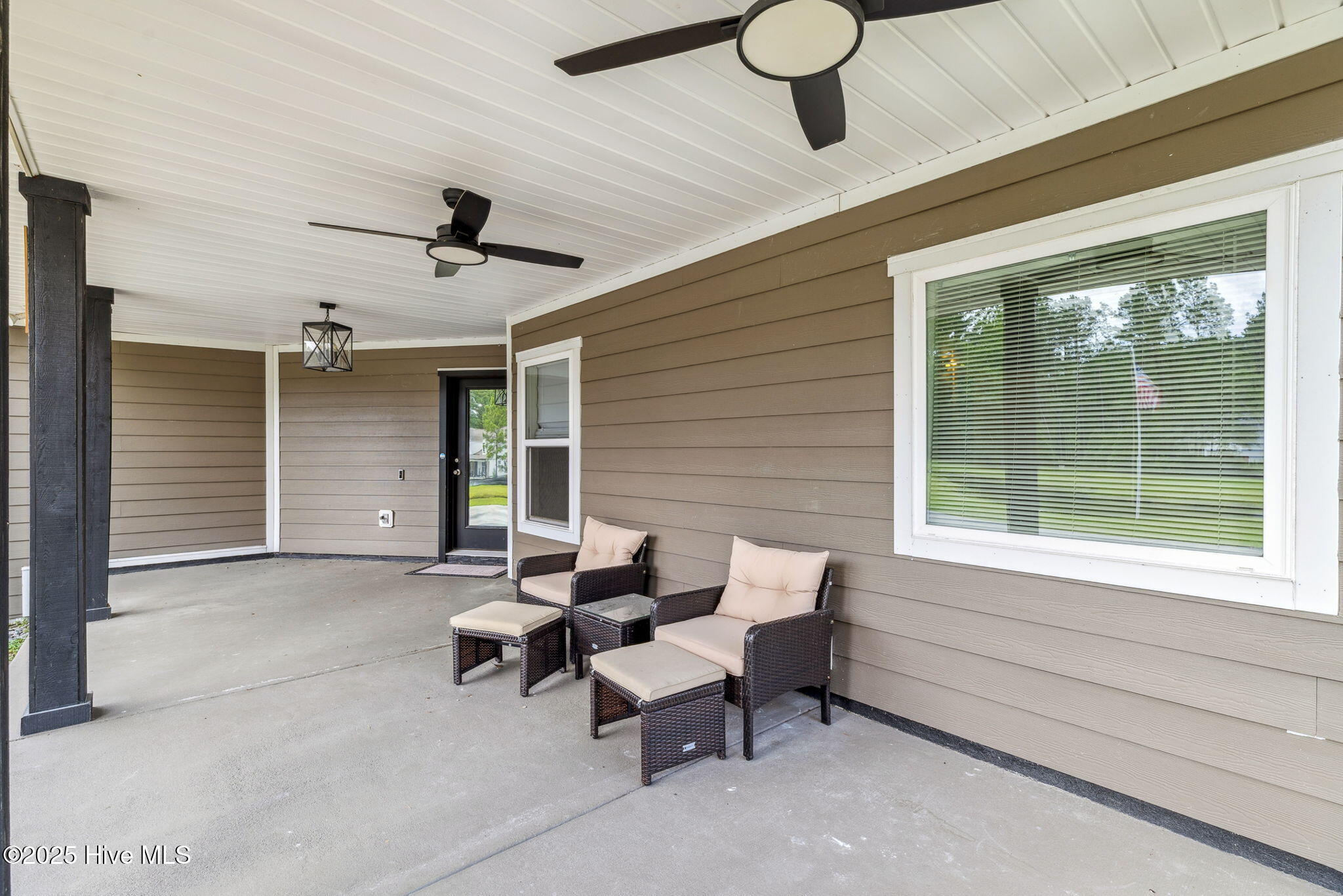 7054 Healy Haven Lane NE