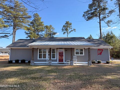 Homes For Sale - 561 Singletary Avenue<br/> Bladen County, Elizabethtown, NC 28337