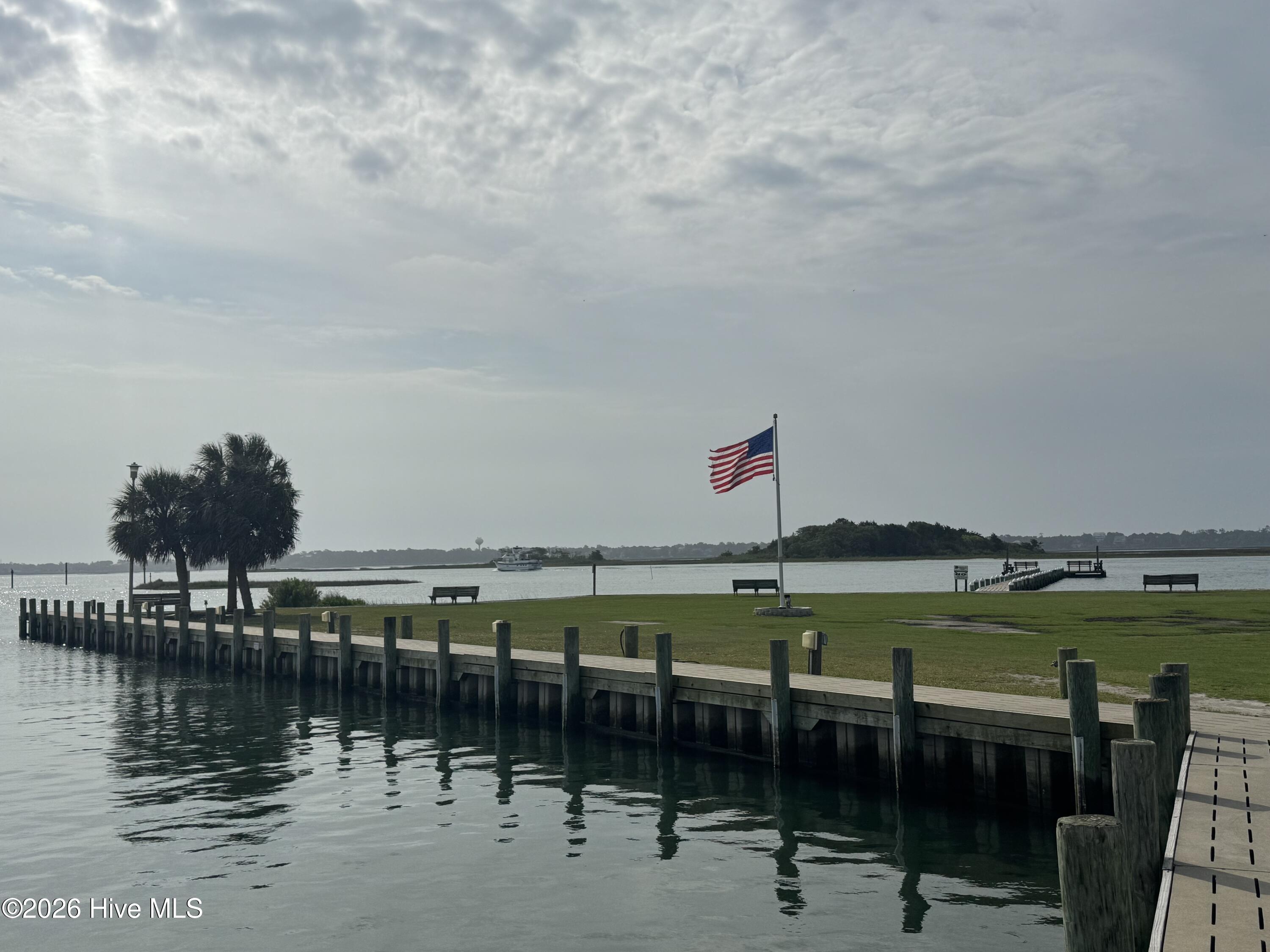 650 Cedar Point Boulevard F1