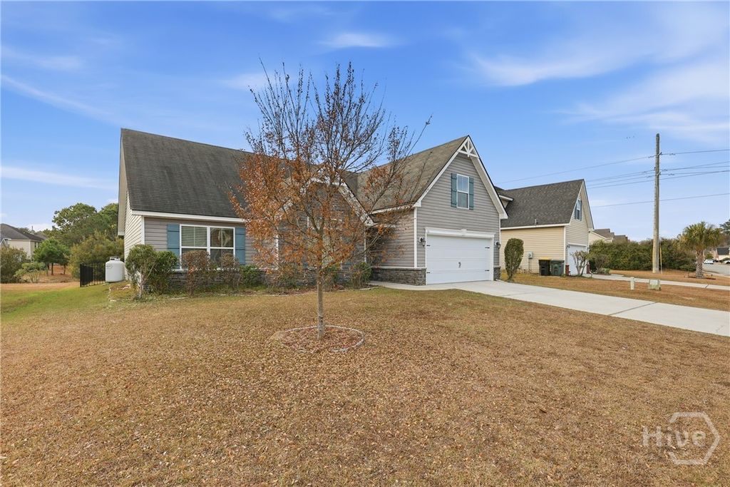 Photo of 11 Litchfield Drive, Savannah, GA 31419 (MLS # SA345431)