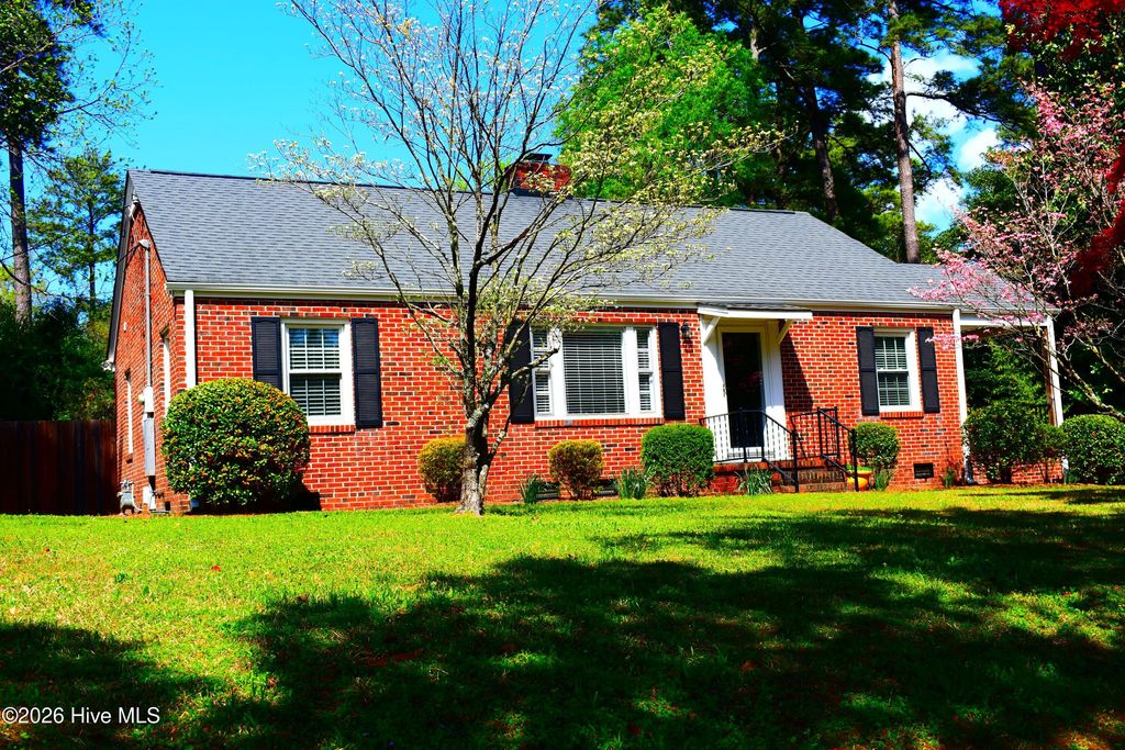 Photo of 610 Trinity Drive W, Wilson, NC 27893 (MLS # 100565059)
