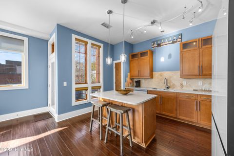 Tiny photo for 801 N 4th Street #301, Wilmington, NC 28401 (MLS # 100562510)