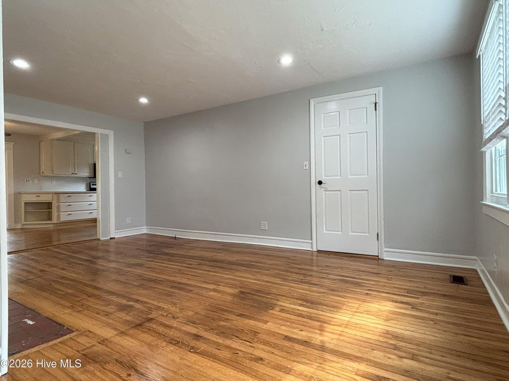 Photo of 19 Glendale Road, Jacksonville, NC 28540 (MLS # 100562422)