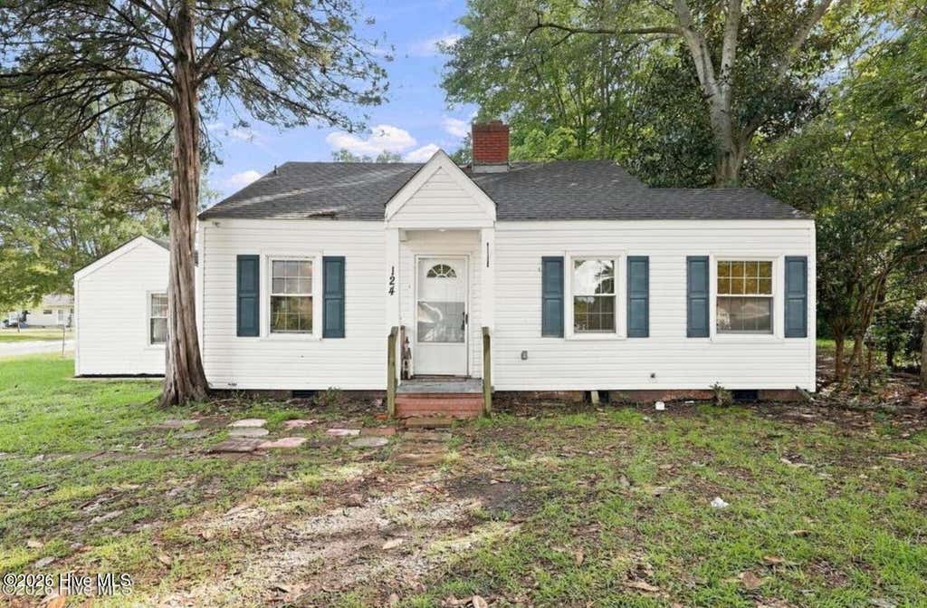 Photo of 124 Sherwood Road, Jacksonville, NC 28540 (MLS # 100599189)