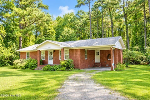 Homes For Sale - 2462 Highway 70<br/> Carteret County, Beaufort, NC 28516