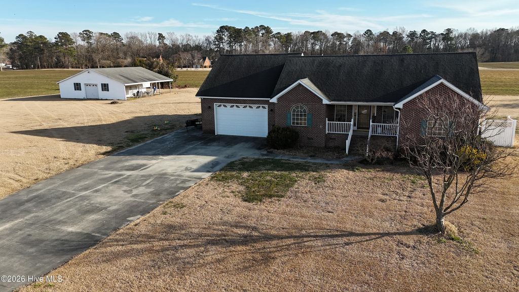 Photo of 121 Ipock Loop Road, Cove City, NC 28523 (MLS # 100555134)