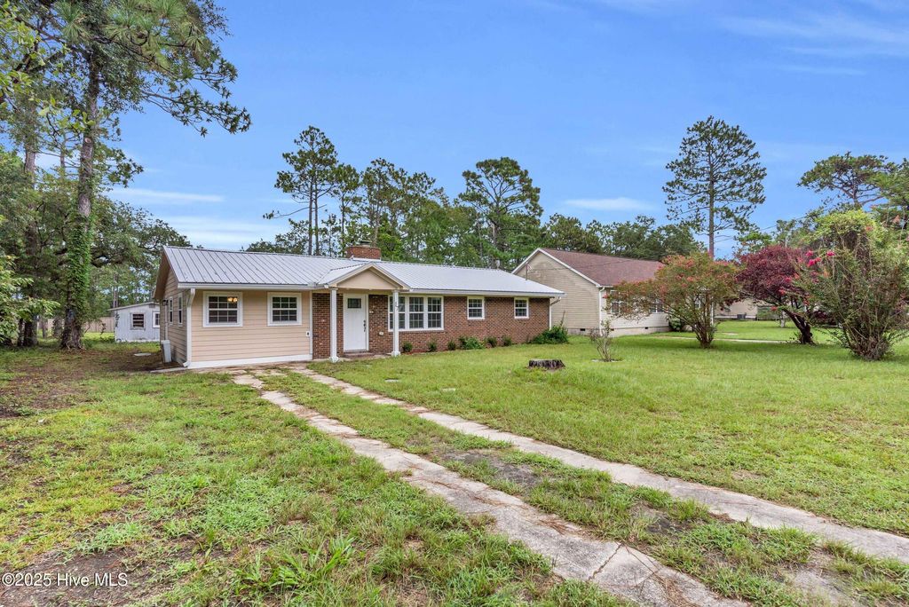 Photo of 17 Burton Road, Southport, NC 28461 (MLS # 100524910)