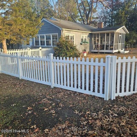 Photo of 506 W Clinton Street, Roseboro, NC 28382 (MLS # 100546745)